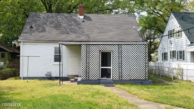 Building Photo - 3107 Napoleon St
