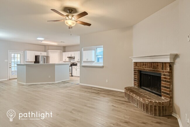 Foto del edificio - 7101 Crenshaw Dr