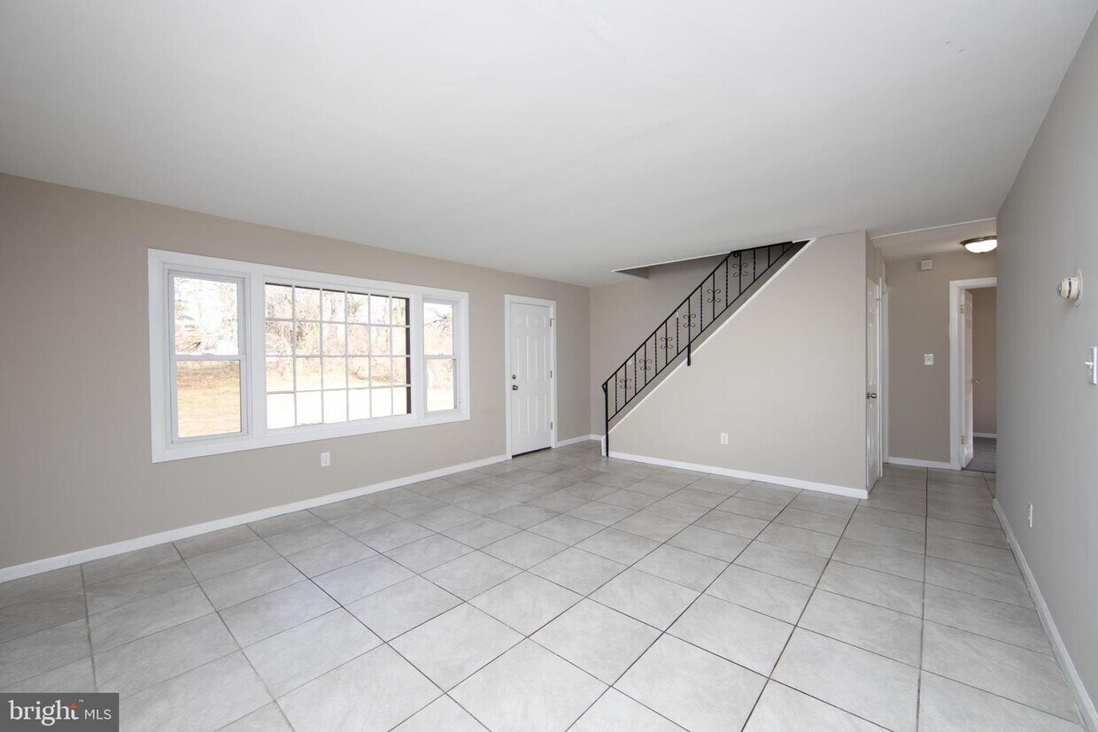 24 Bonnie Ln, Willingboro, NJ 08046 House Rental in Willingboro, NJ