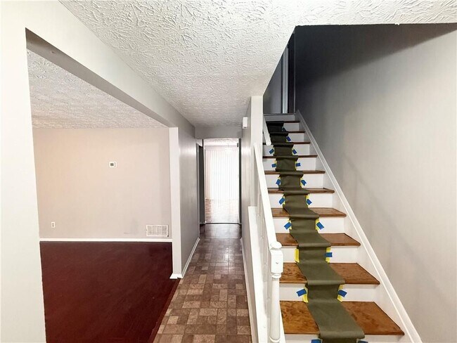 Foto del edificio - 4979 Stone Trace