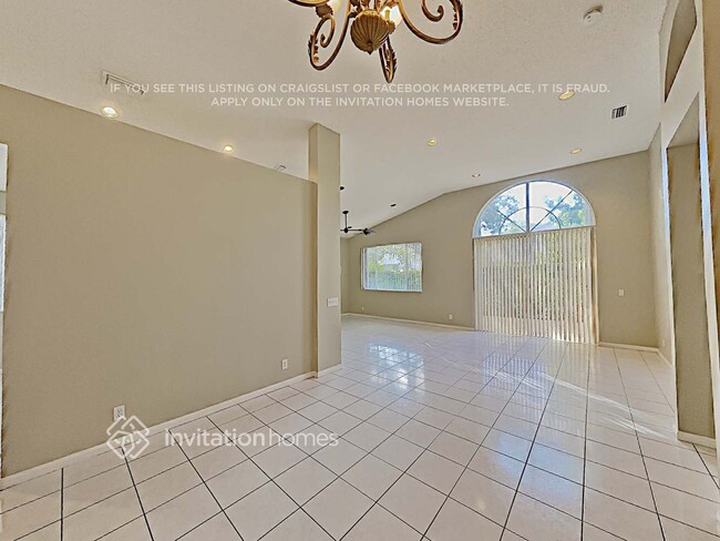 Building Photo - 5534 Lake Tern Pl