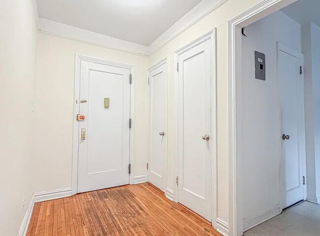 Foto del edificio - 6300 Riverdale Ave