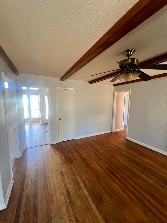 Building Photo - Nice Home For Rent