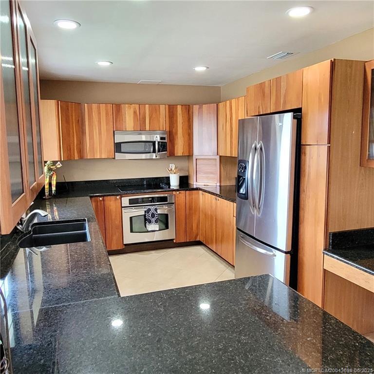 Foto principal - 700 SW Salerno Rd