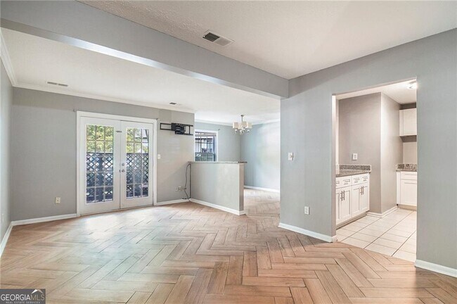 Building Photo - 3599 Woodbriar Cir