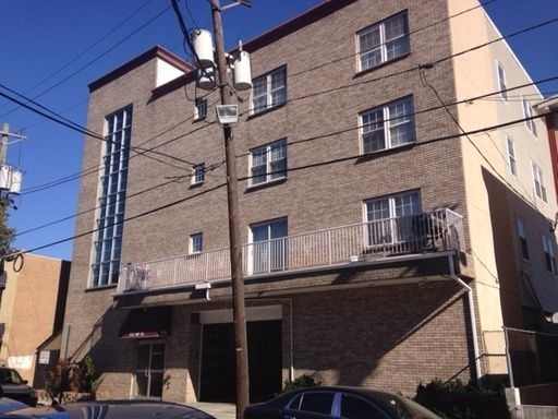 Primary Photo - 722 - Willow Ridge Apartments LLC