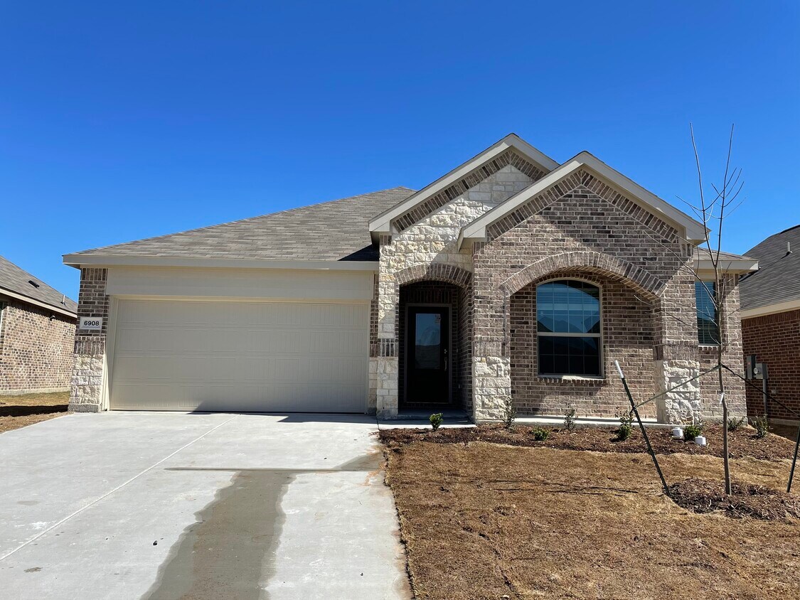 6908 Falconer Way, Fort Worth, TX 76179 House Rental in Fort Worth