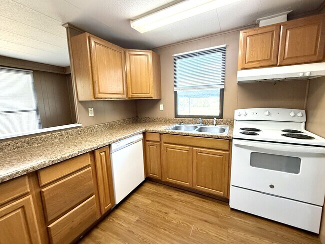 Foto del edificio - 90 White Tail Ln