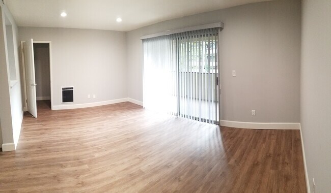 Living Room - 20721 Amie Ave