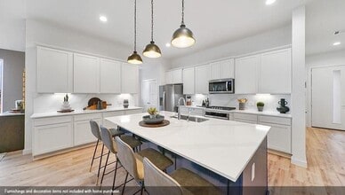 Building Photo - 1517 Sunrise Gables Dr