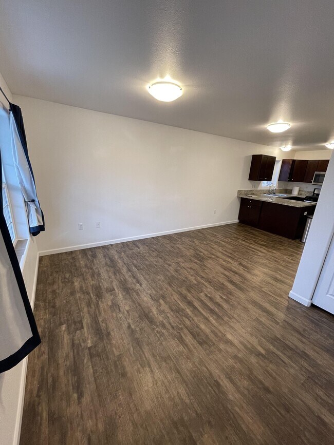 Foto del edificio - 2149 S Valley Loop