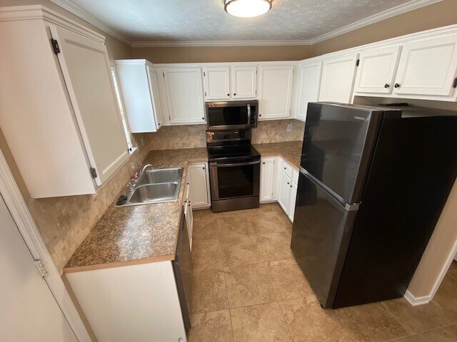Building Photo - 102 Waterview Dr
