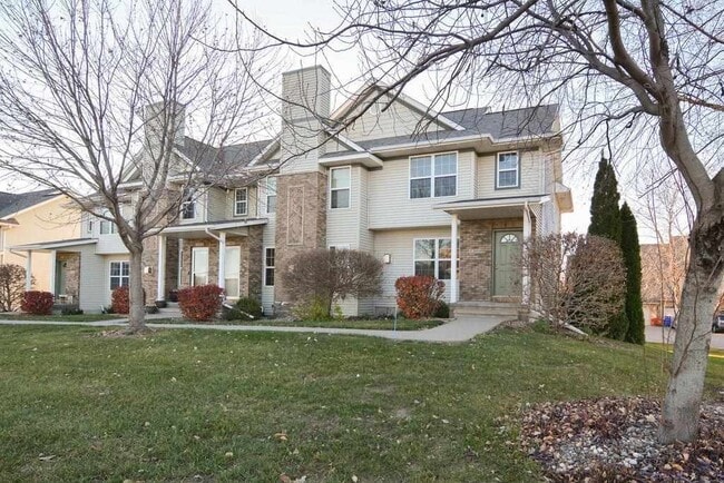 Building Photo - 1300 Nicholas Ln