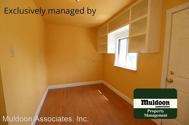 Building Photo - 5 br, 2 bath House - 1524 E Orman Ave