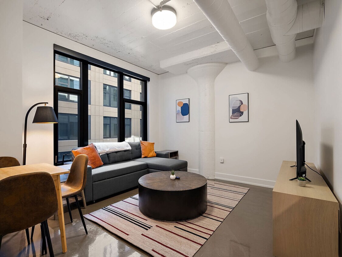 Foto principal - 608 N 3rd St