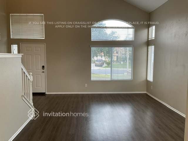 Building Photo - 2035 W Sunnyview Dr