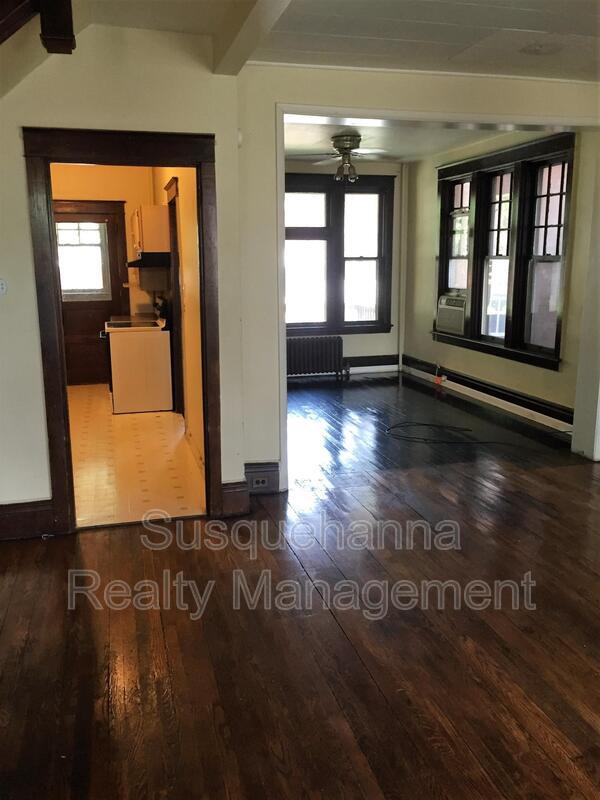 Building Photo - 514 Radnor St