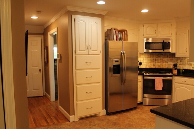 Foto del edificio - 1782 Riverhaven Dr