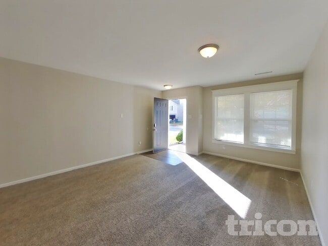 Building Photo - 10864 Grace Dr