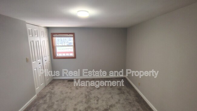Foto del edificio - 347 Edgewater Ave NW
