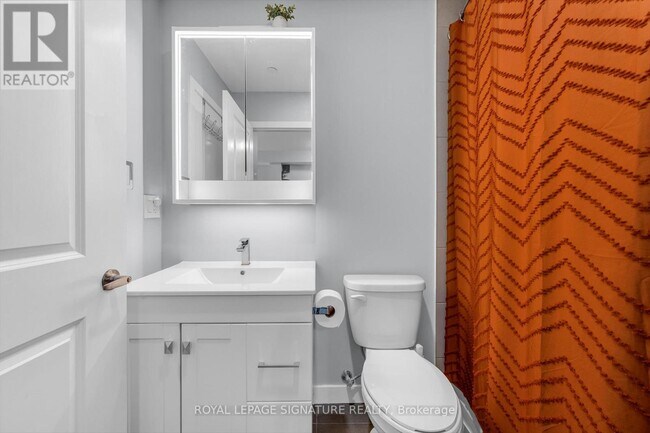 Building Photo - 101 Shoreview Pl