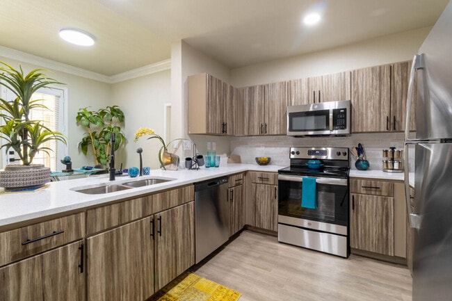 Get Up to 5 Weeks Free with Your New Lease - Get Up to 5 Weeks Free with Your New Lease Apartment