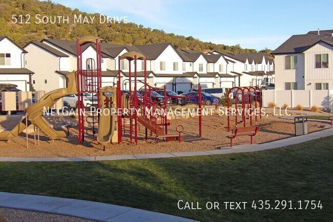 Building Photo - 512 May Dr