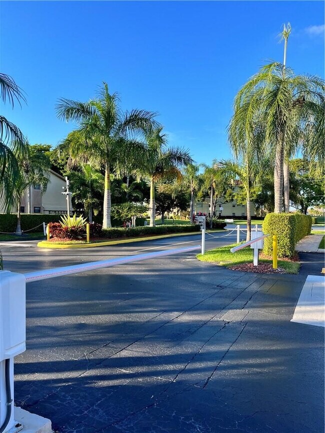 Foto del edificio - 9449 Boca Cove Cir