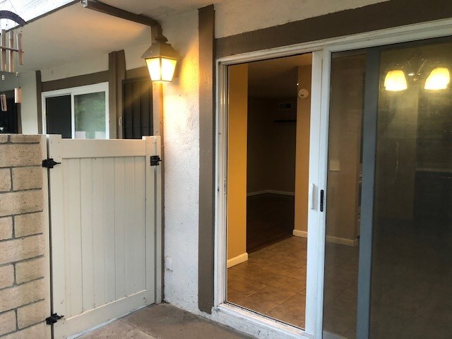 Foto del edificio - 5478 E Willow Woods Ln