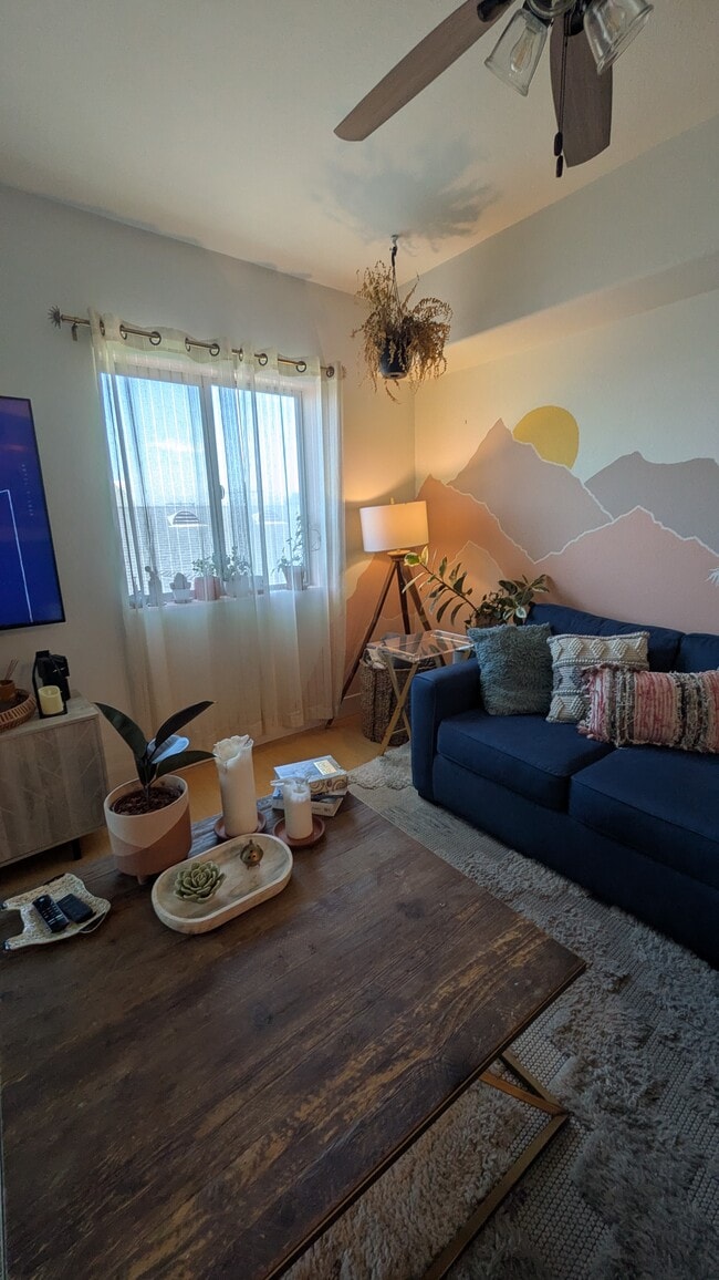 Foto del edificio - 5232 Satsuma Ave