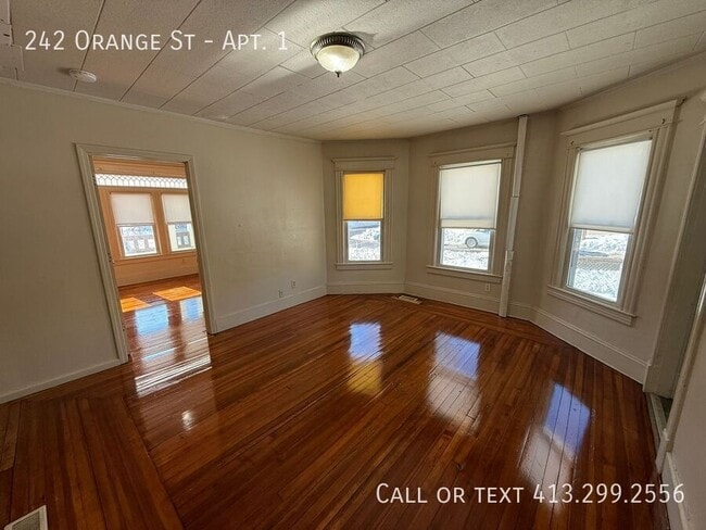 Photo - 242 Orange St Apartment