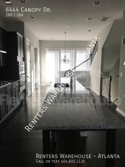 Foto del edificio - Fabulous Condo in Sandy Spring with a Smal...