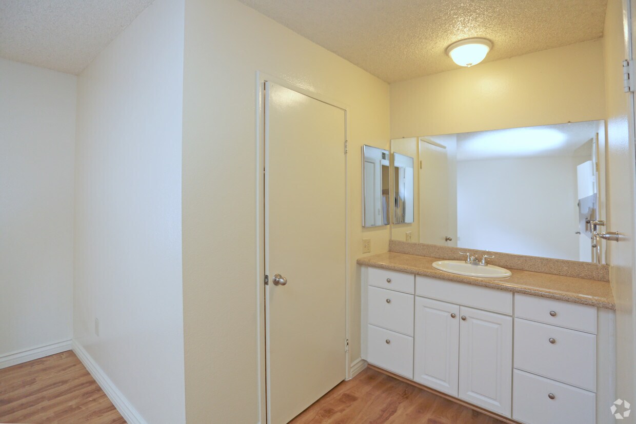 Greystone Ridge Townhomes Apartments in Santee, CA Westside Rentals