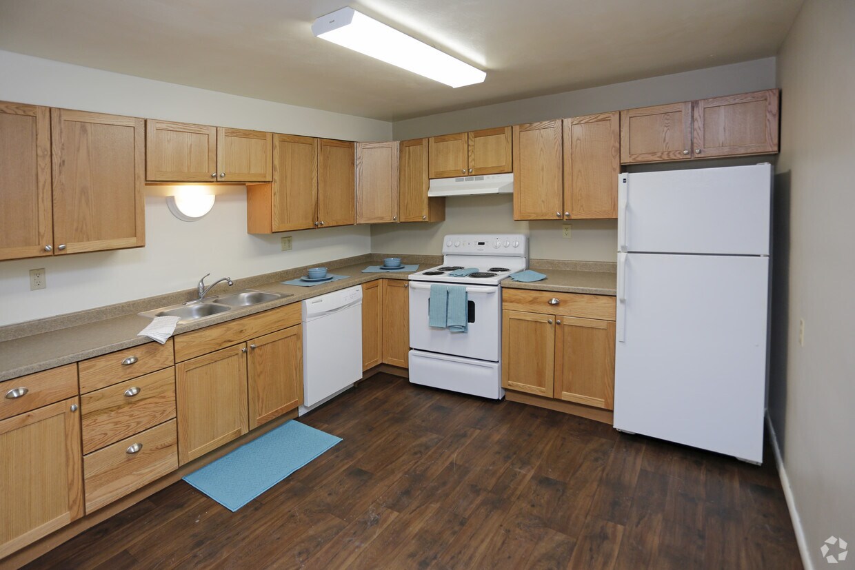 River North Apartment Community Apartments in Fargo, ND