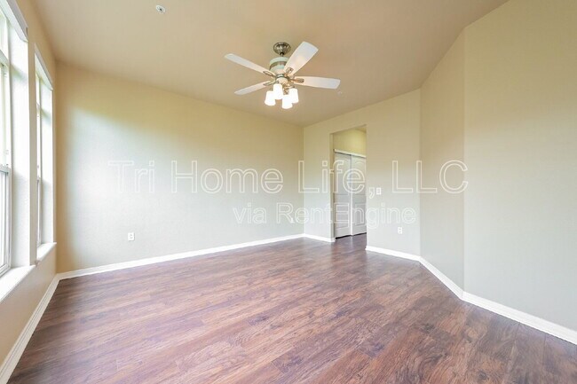 Foto del edificio - 10184 Park Meadows Dr