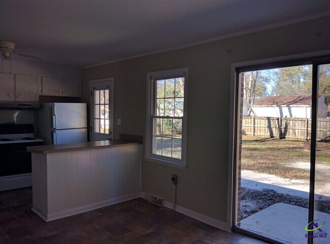 Foto del edificio - 105 Oakdale Dr