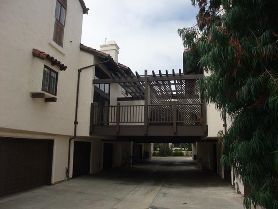 Foto principal - 8614 Villa La Jolla Dr