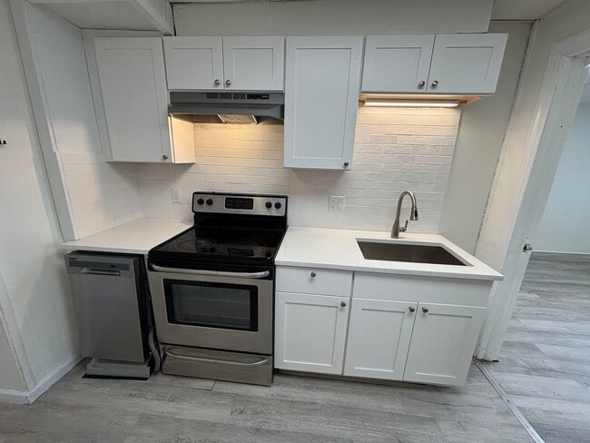 Foto del edificio - 80 E 24th St