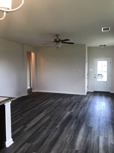 Building Photo - 112 Garden Oaks Ave
