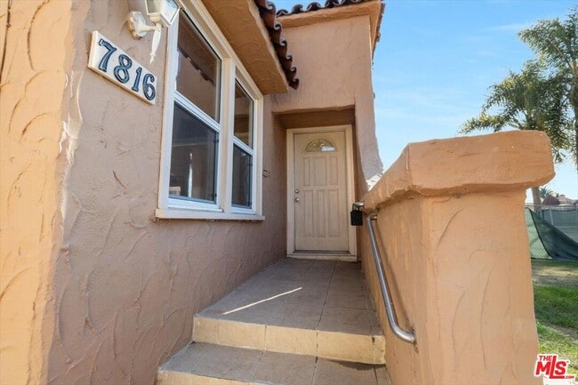 Building Photo - 7818 Dalton Ave