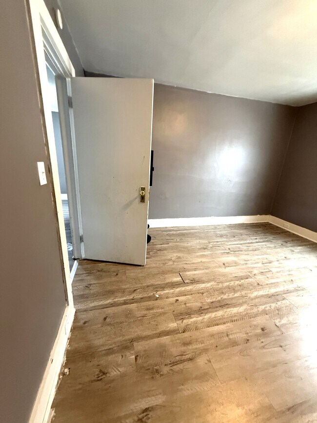 Foto del edificio - 428 E 27th St