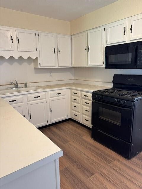 Foto del edificio - 9413 Merle St