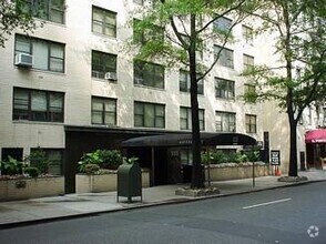 Building Photo - 333 E 49th St