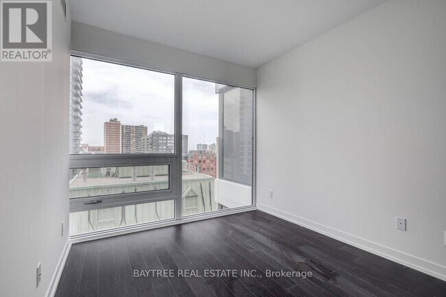 Building Photo - 85 Wood St