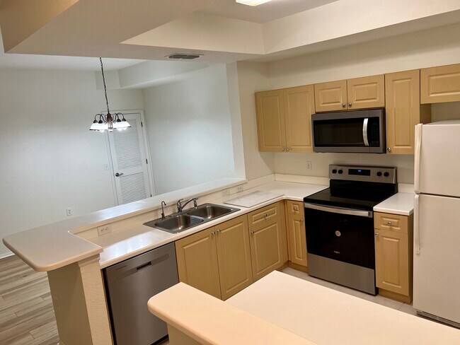 Foto del edificio - 9025 Colby Dr
