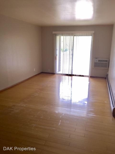 Building Photo - 4040 S 65th St