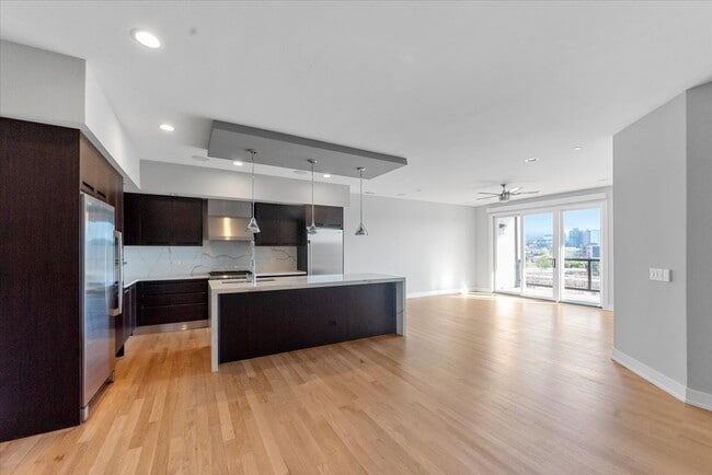 Foto del edificio - 650 N Morgan St