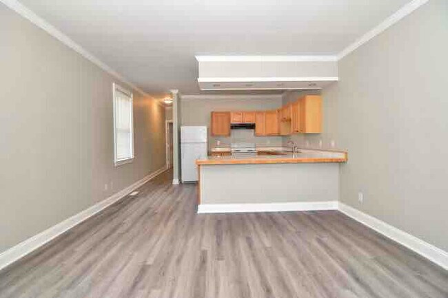 Foto del edificio - 1720 Watkins St