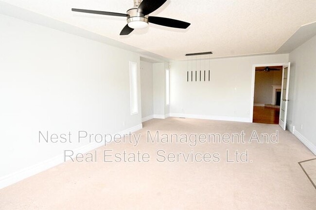 Building Photo - 3242 Vista View Rd