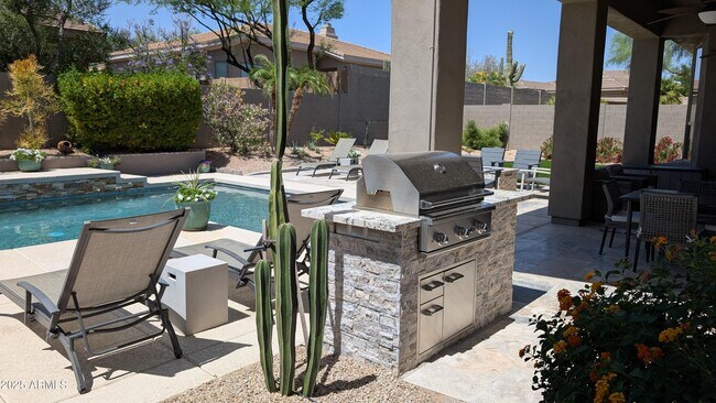 Foto del edificio - 7940 E Quill Ln